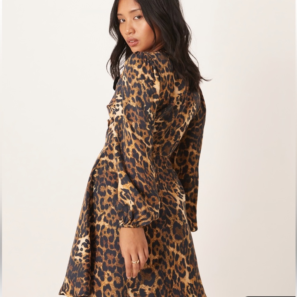 Hope & Ivy India Blouson Sleeve Skater Dress - Picture 10 of 10